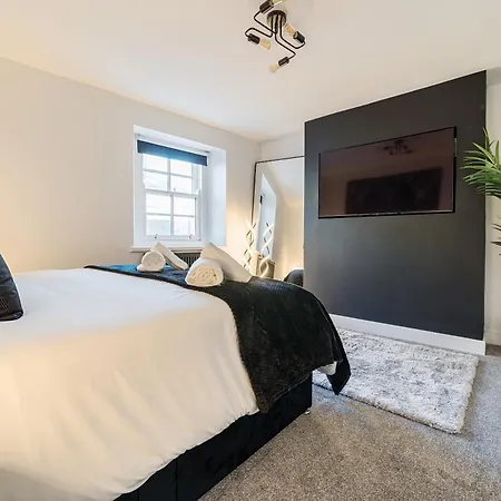 Feriehus Modern Town House In