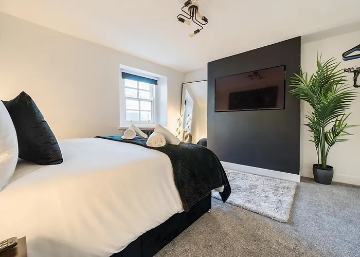 別荘 Modern Town House In